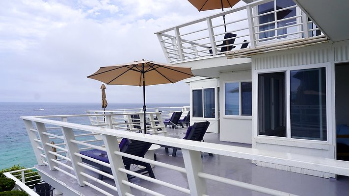 LAGUNA SURF LODGE 611 S. COAST HWY